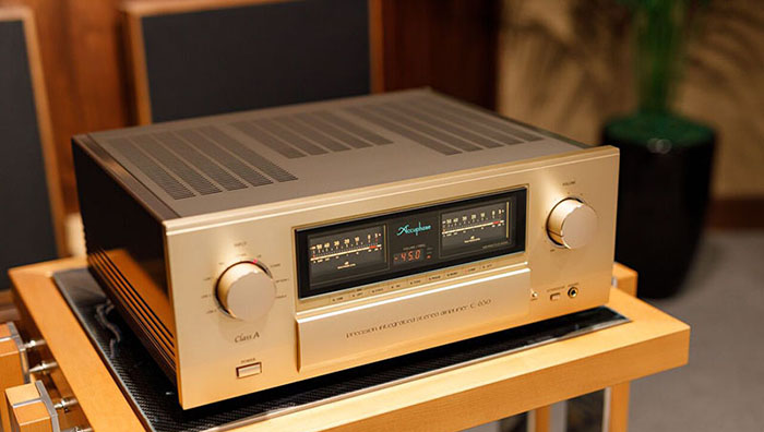 Amply Accuphase E-650
